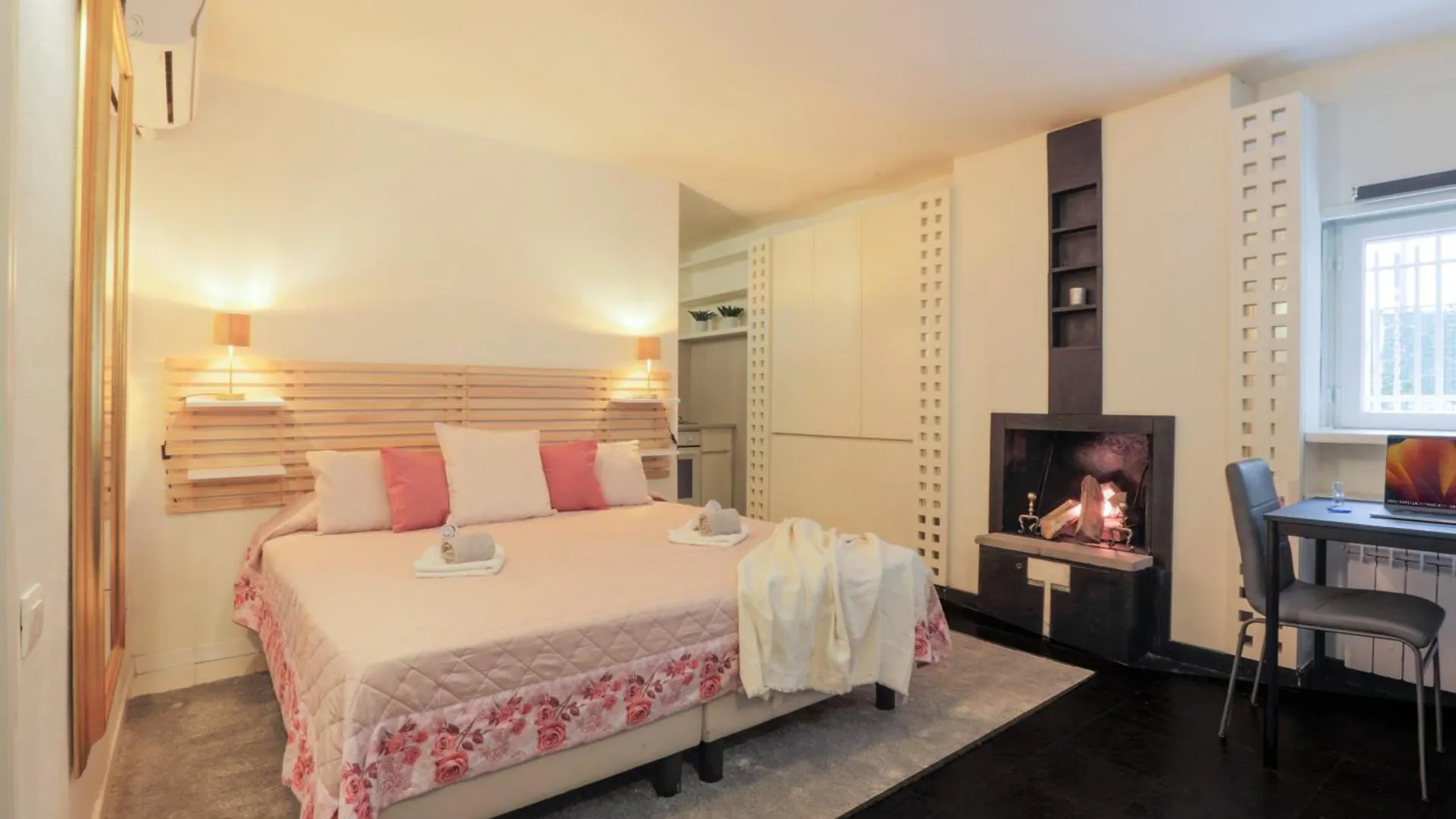 Fiera Milano-City Life Free Parking Villa Anglia' S Bridge Aparthotel Milano